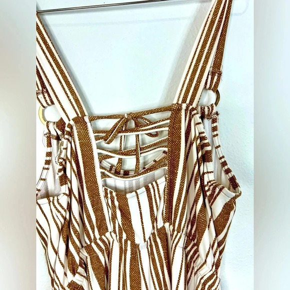 🆕 Derek Heart Brown & Offwhite Striped Romper - Picture 9 of 9